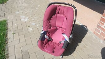 Britax Romer Baby-Safe i-Size se základnou - 3