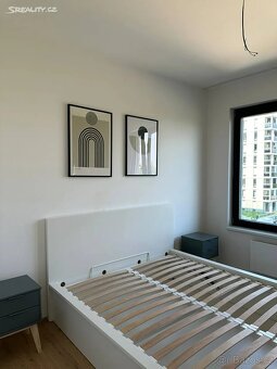 Pronájem bytu 2+kk 60 m² Sokolova, Praha - Karlín - 3