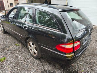Mercedes-Benz E 350 4MATIC - 3