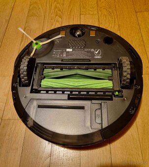 Robotický vysavač iRobot Roomba i7, TOP stav - 3