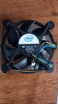 Chladič procesoru + procesor - 3