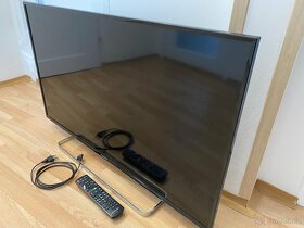 LCD Panasonic 40" - 3