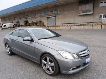 Mercedes-Benz E kupé 220CDI W207 e250 C207 Coupe - 3