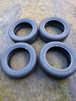 Prodám 4 zánovní celoroční pneumatiky Goodyear - 3