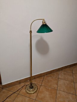 stojací stará podlahová mosazná lampa, zelené stínidlo - 3