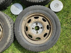 Zimní pneumatiky 165/70 R13 na plecháčích - 3