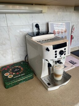 Kávovar Delonghi Magnifica S ECAM - 3
