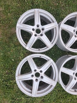 Alu kola 5x112 R17 Dezent - 3