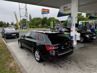 Škoda Superb 3 2.0 TDI 110kw, Style, Manuál, Nehavarováno - 3