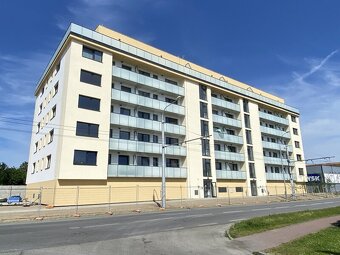 PRONÁJEM BYTU 1+KK S TERASOU A PARKOVACÍM STÁNÍM, ČESKÉ VRBN - 3