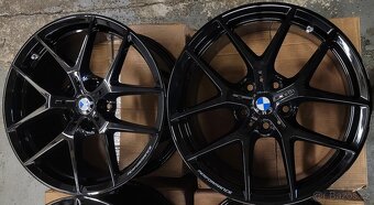 BMW 1: F40,F41,18'alu,Performance,černé,M-packet - 3