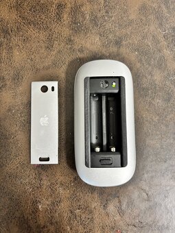Apple Magic Mouse (1. generace) - 3