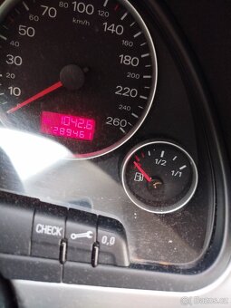 Prodám Audi A4 B7 2,0 96kw benzín .r.v 2006 - 3