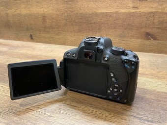 Prodám Canon EOS 700D s příslušenstvím - 3