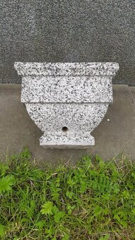 Kamenný květináč z Terasa - 3