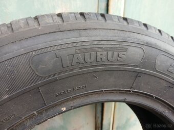 2x zimni taurus 215/65 R16 C, dezen=6mm - 3