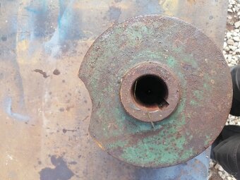 Vyvodova řemenice na traktor. - 3