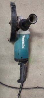 Makita úhlová bruska 230mm - 3