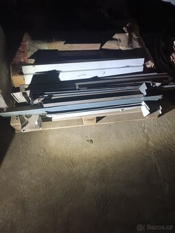 Prodám.stresni okna - 3