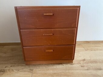 Skříně z masivu - 3