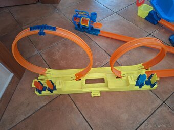 Zánovní Hot Wheels dráha - 3