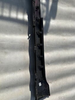 Mazda MX5 ND, pravý kryt prahu - 3