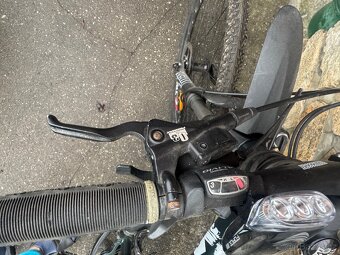 Celoodpružené kolo Mongoose - 3