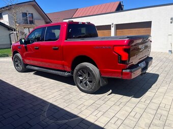 Predám Ford F-150 F150 Lightning 2024 - 3