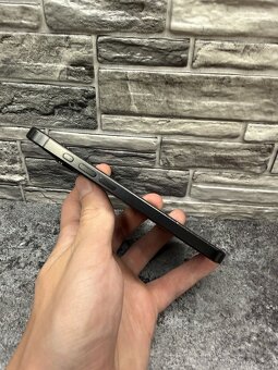 iPhone 15 Pro 256GB Black Titanium, baterie 83%, e-sim - 3