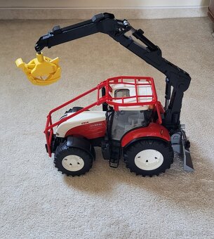 Bruder lesny traktor Steyr CVT 6230 - 3