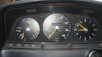 Mercedes w123 220D - 3