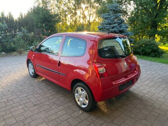 Renault TWINGO II 1.2i 8V 43kW 2011 model 2012 - 3