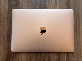 Macbook Air 13” 2020 zlatá - 3