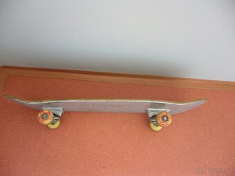 Skateboard - 3
