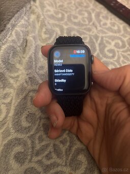 Apple Watch SE 1. Generace - 3