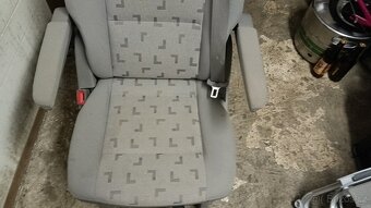 Vw t5 Multivan zadní otočná sedačka - 3