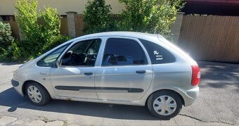 Citroën xsara Picasso 2l 66k - 3