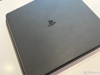 PlayStation 4 500GB - 3