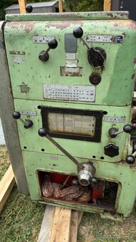 Soustruh Tudor 40 s odborného výcviku. - 3
