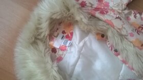 H&M Dětský kabátek lemovaný kožešinou vel. 92 - 3