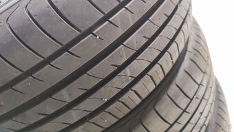 Jako nové 235/55/18 Kumho Crugen, DOT 0723 - 3