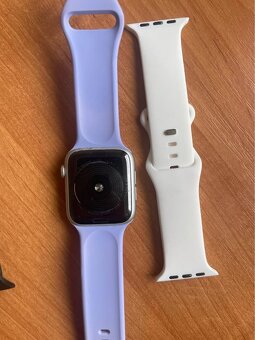 Apple Watch SE 44mm - 3