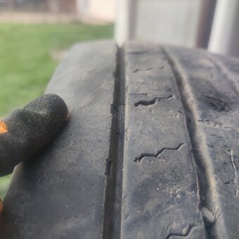 Nákladní pneu Continental 265/70 R19,5 - 3