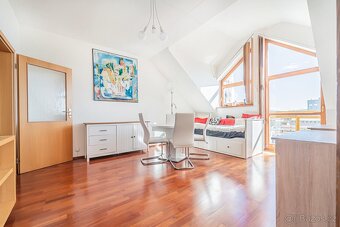 Prodej mezonetu 2+1, 87,8 m²/terasa+balkón, České Budějovice - 3