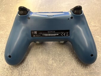 Nový modrý ovladač na PS4 - 3