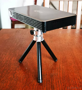 Miniprojektor TOUMEI multimedia výborný stav - 3