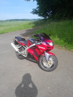 Kawasaki zxr 600ninja - 3