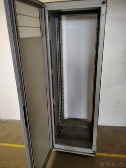 Rack datový rozvaděč - 3