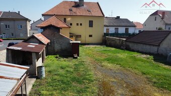 Prodej rohovoého domu - kombinace podnikání a bydlení ( 947 - 3