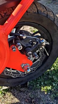 SLEVA Elektrokoloběžka X-scooters XS01 36V Li - 3